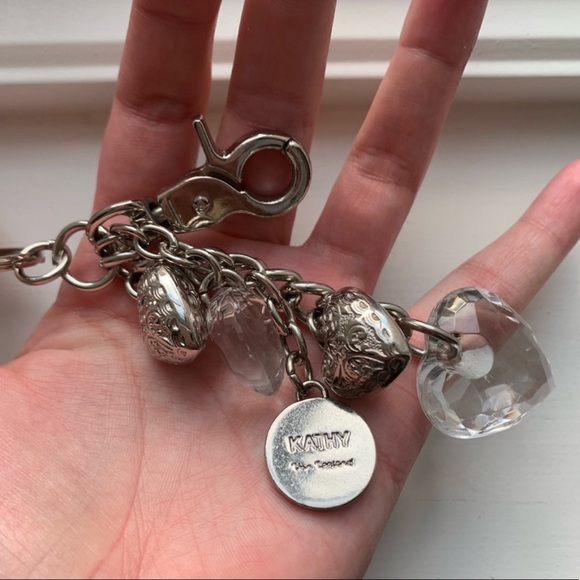 Silver & clear bead heart charm cluster keychain - Picture 8 of 8